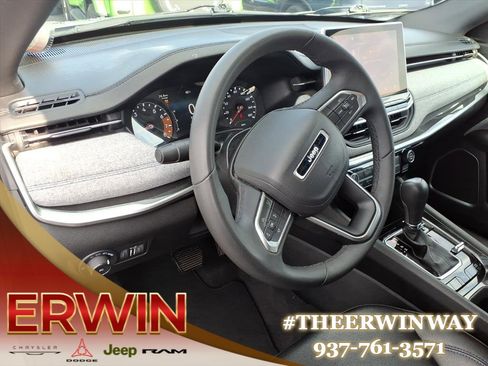 Certified 2024 Jeep Compass Latitude image 14