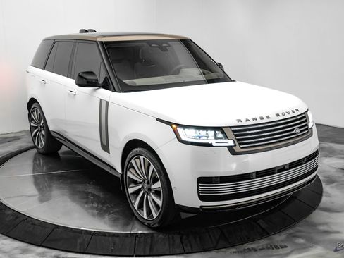 Used 2024 Land Rover Range Rover SV AWD/4WD image 25