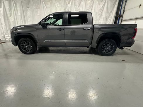 Used 2025 Toyota Tundra Platinum AWD/4WD image 4