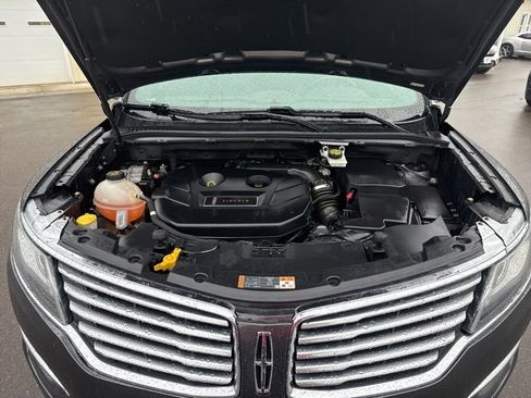 Used 2017 Lincoln MKC Premiere image 9