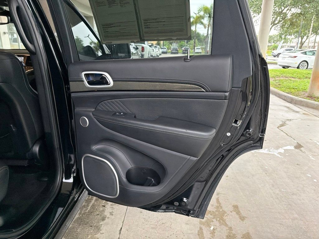 Used 2018 Jeep Grand Cherokee Trackhawk AWD/4WD image 38