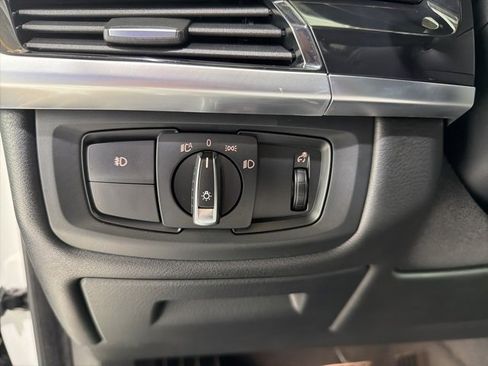 Used 2017 BMW X5 xDrive35d image 12