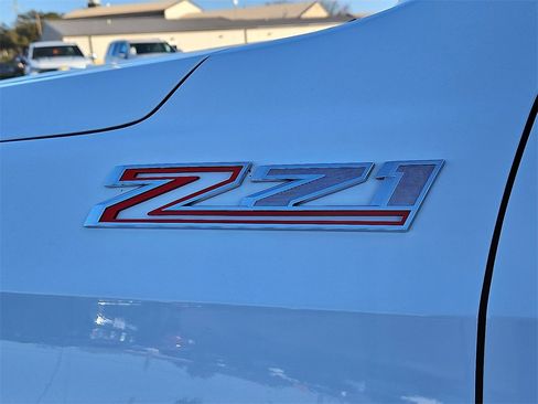 Used 2022 Chevrolet Tahoe Z71 w/ Z71 Off-Road Package image 14