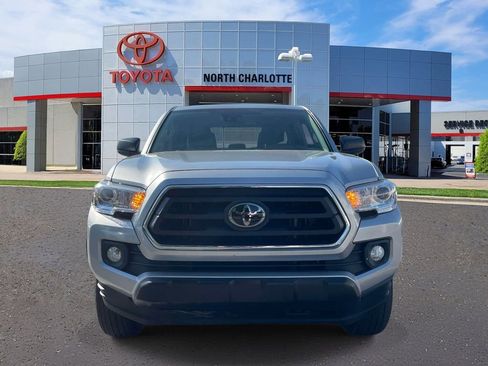 Used 2023 Toyota Tacoma SR5 RWD image 3