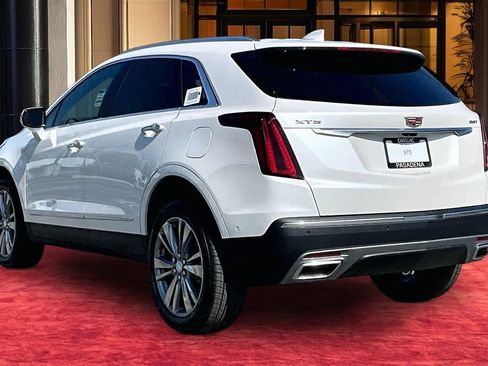 New 2026 Cadillac XT5 Premium Luxury w/ LPO, Floor Liner Package FWD image 4