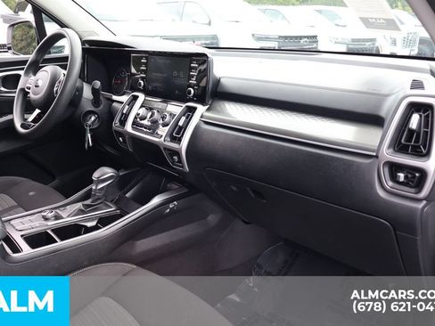 Used 2021 Kia Sorento LX FWD image 28