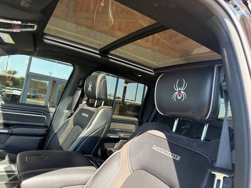 Used 2024 RAM 1500 Laramie AWD/4WD image 11