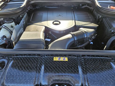 Used 2025 Mercedes-Benz GLE 350 4MATIC image 32