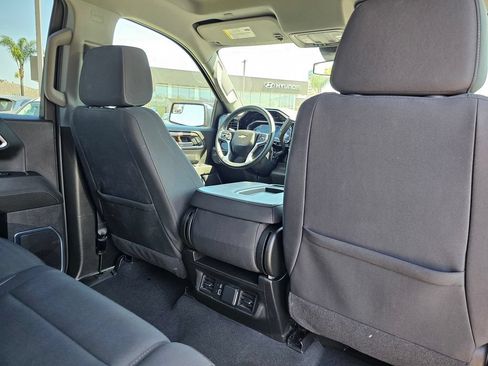 Used 2025 Chevrolet Silverado 1500 LT AWD/4WD image 15