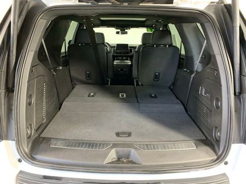 Used 2022 Chevrolet Tahoe RST w/ Sport Performance Package AWD/4WD image 29