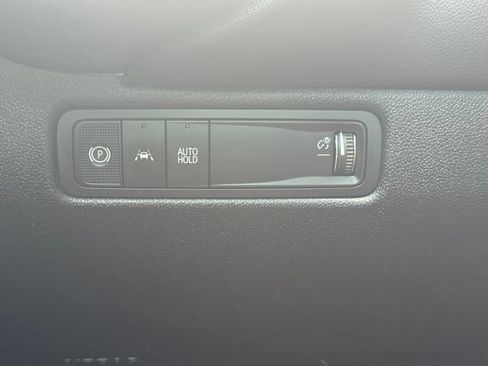 Used 2025 Chevrolet Equinox EV LT w/ Comfort Package FWD image 26