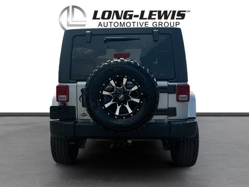 Used 2015 Jeep Wrangler Unlimited Sport w/ Connectivity Group AWD/4WD image 5