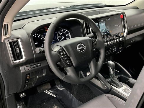 New 2026 Nissan Frontier SV w/ All-Weather Content Package AWD/4WD image 7
