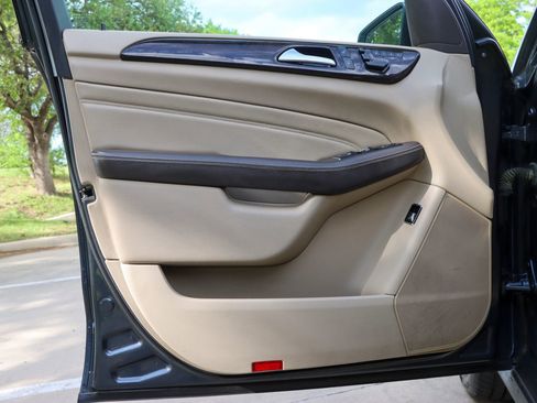 Used 2015 Mercedes-Benz ML 350 2WD w/ Premium 1 Package image 13