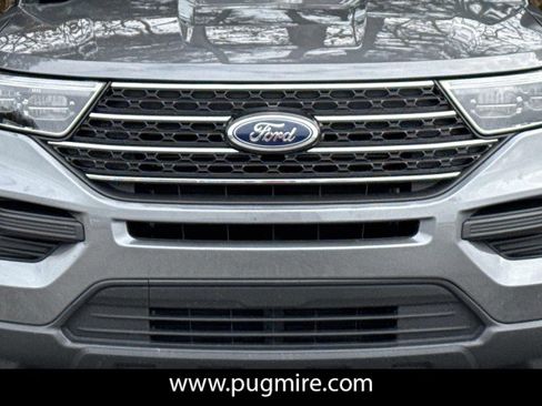 Used 2024 Ford Explorer XLT image 8