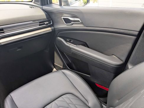 Used 2025 Kia Sportage X-Line AWD/4WD image 18