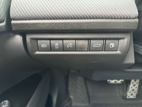 Certified 2025 Toyota Camry SE w/ Convenience Package image 15