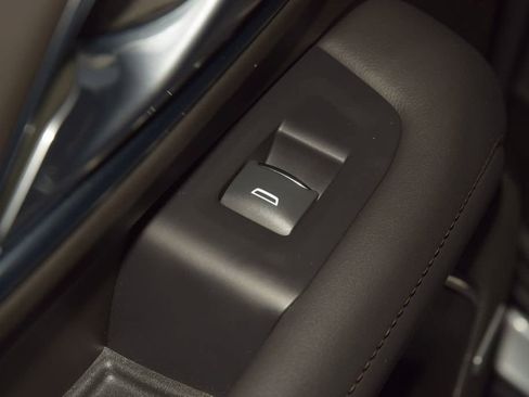 Used 2024 Chevrolet Tahoe High Country AWD/4WD image 45