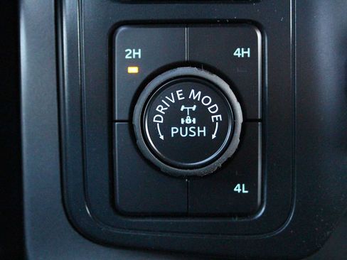 Used 2025 Ford F150 Tremor AWD/4WD image 32