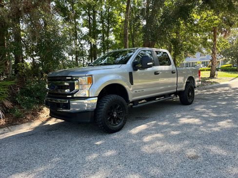 Used 2022 Ford F250 XL w/ STX Appearance Package AWD/4WD image 8