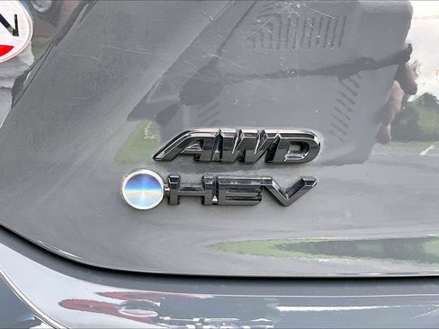 Used 2026 Toyota Camry XLE AWD/4WD image 36