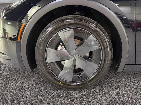 New 2026 Toyota Prius LE image 14