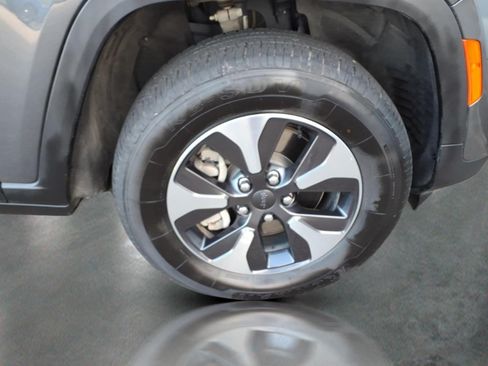 Used 2024 Jeep Grand Cherokee Limited 4xe AWD/4WD image 10