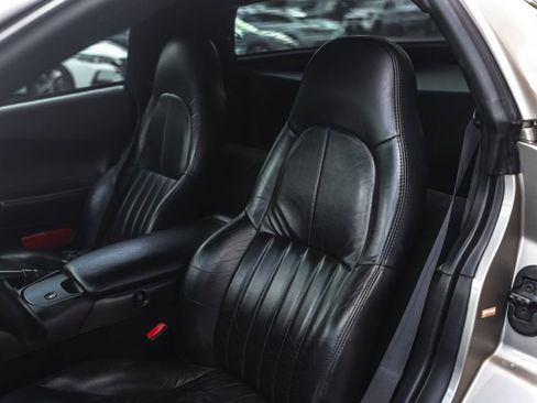 Used 1998 Chevrolet Corvette Coupe w/ Memory Pkg RWD image 14
