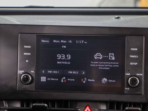 Used 2023 Kia Sportage LX FWD image 19