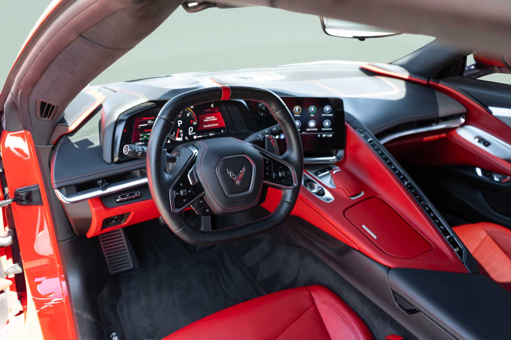 Used 2020 Chevrolet Corvette Stingray Premium Conv w/ 3LT Preferred Equipment Group RWD image 28