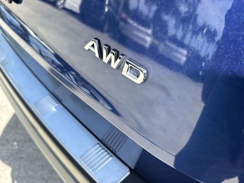 Used 2023 Nissan Rogue S image 24