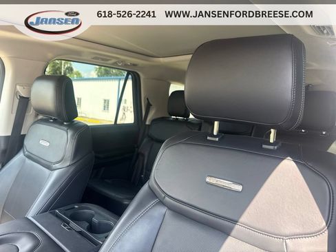 Used 2025 Ford Expedition Platinum AWD/4WD image 11