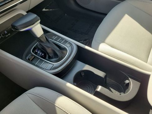 Used 2025 Hyundai Kona SEL FWD image 16