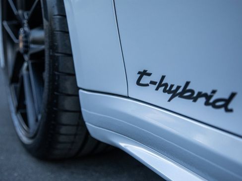 Certified 2025 Porsche 911 Carrera 4 GTS image 19