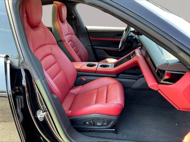 Used 2023 Porsche Taycan RWD image 29
