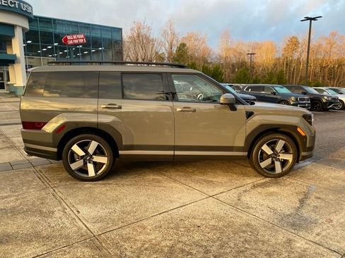 Used 2024 Hyundai Santa Fe Limited image 25