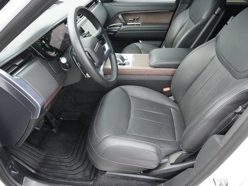 Used 2025 Land Rover Range Rover Long Wheelbase SE AWD/4WD image 19