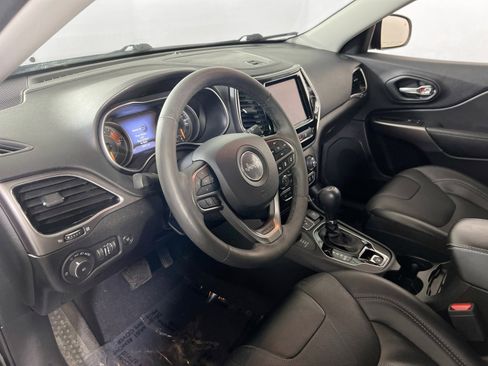 Used 2022 Jeep Cherokee Limited image 9