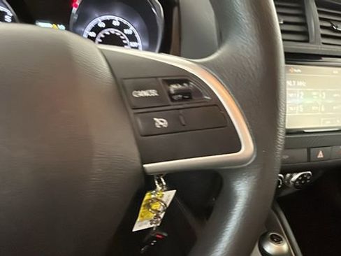 Used 2024 Mitsubishi Outlander Sport ES AWD/4WD image 17