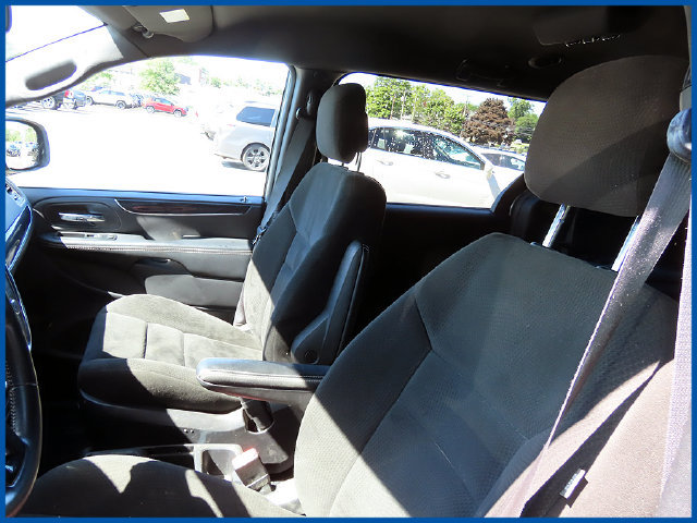 Used 2015 Dodge Grand Caravan SE FWD image 14