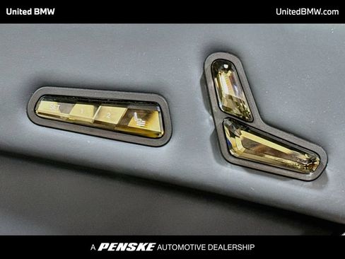 Used 2024 BMW iX xDrive50 w/ Premium Package AWD/4WD image 4