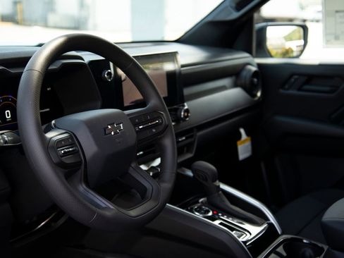 New 2026 Chevrolet Colorado Trail Boss AWD/4WD image 19
