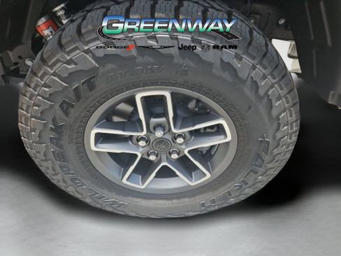 Used 2025 Jeep Gladiator Mojave w/ Safety Group AWD/4WD image 22