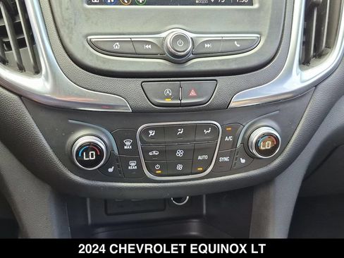 Used 2024 Chevrolet Equinox LT FWD image 22