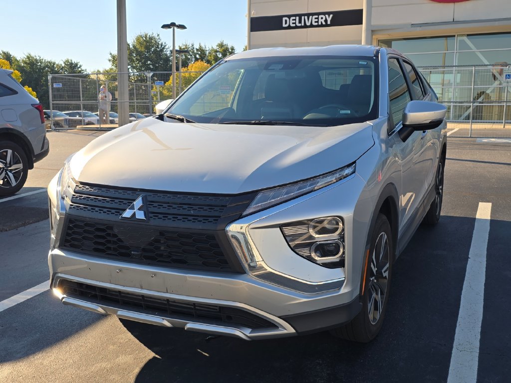 Used 2025 Mitsubishi Eclipse Cross SE AWD/4WD image 3