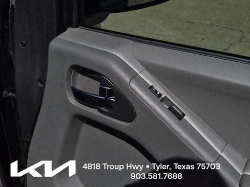Used 2020 Nissan Frontier SV w/ Midnight Edition Floor Mats AWD/4WD image 15