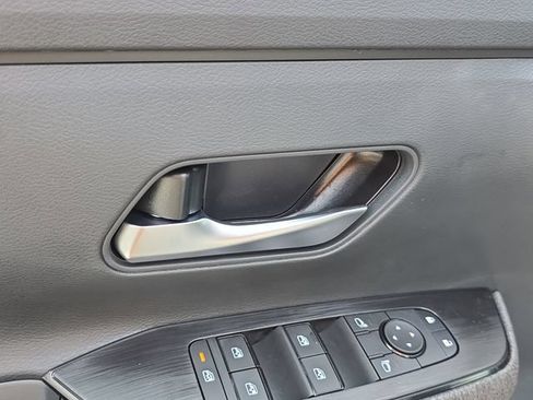 New 2026 Nissan Kicks SV w/ SV Premium Package FWD image 20