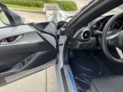 New 2026 MAZDA MX-5 Miata Grand Touring RWD image 17