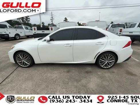 Used 2016 Lexus IS 200t RWD image 5