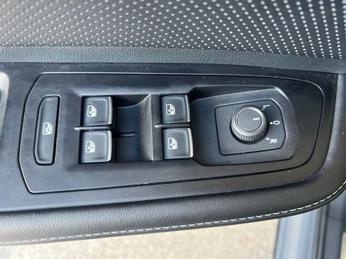Used 2025 Volkswagen Atlas Cross Sport SEL R-Line AWD/4WD image 52